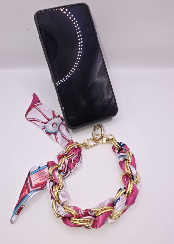 zawieszka telefon rozowa.png